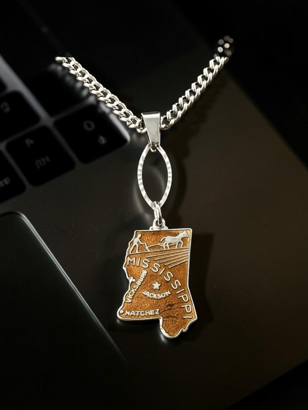 🆕 Mississippi Pendant Necklace Vintage Enamel/Stainless Steel